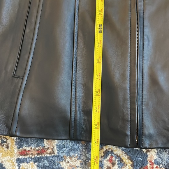 Women’s leather jacket. - Picture 9 of 11